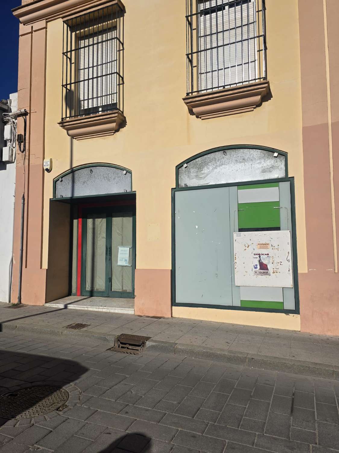 SANLUCAR DE BARRAMEDA - LOKAL - BÜRO ZU VERMIETEN