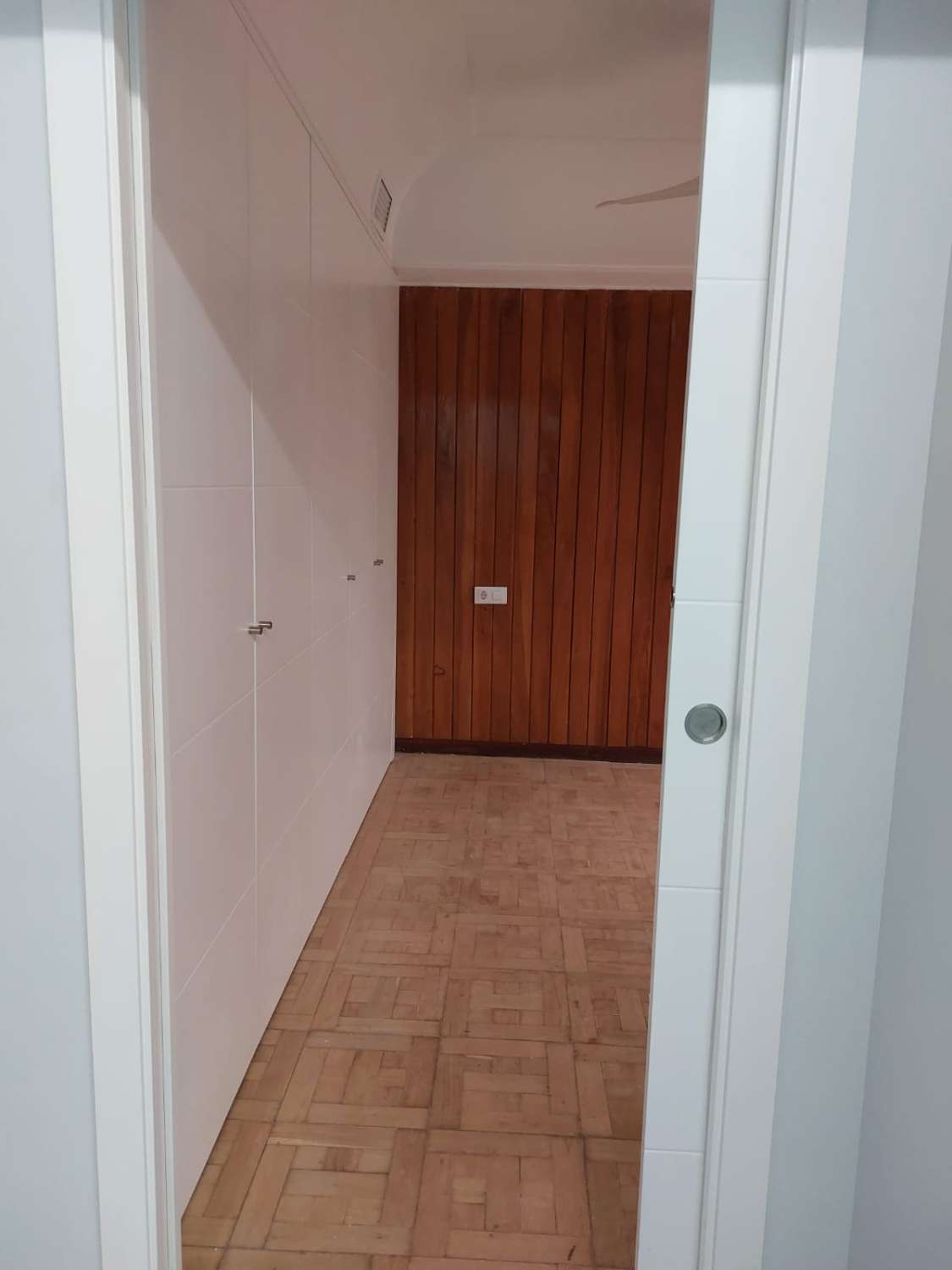 SEVILLA CENTRE TRÈS GRAND APPARTEMENT RÉNOVÉ