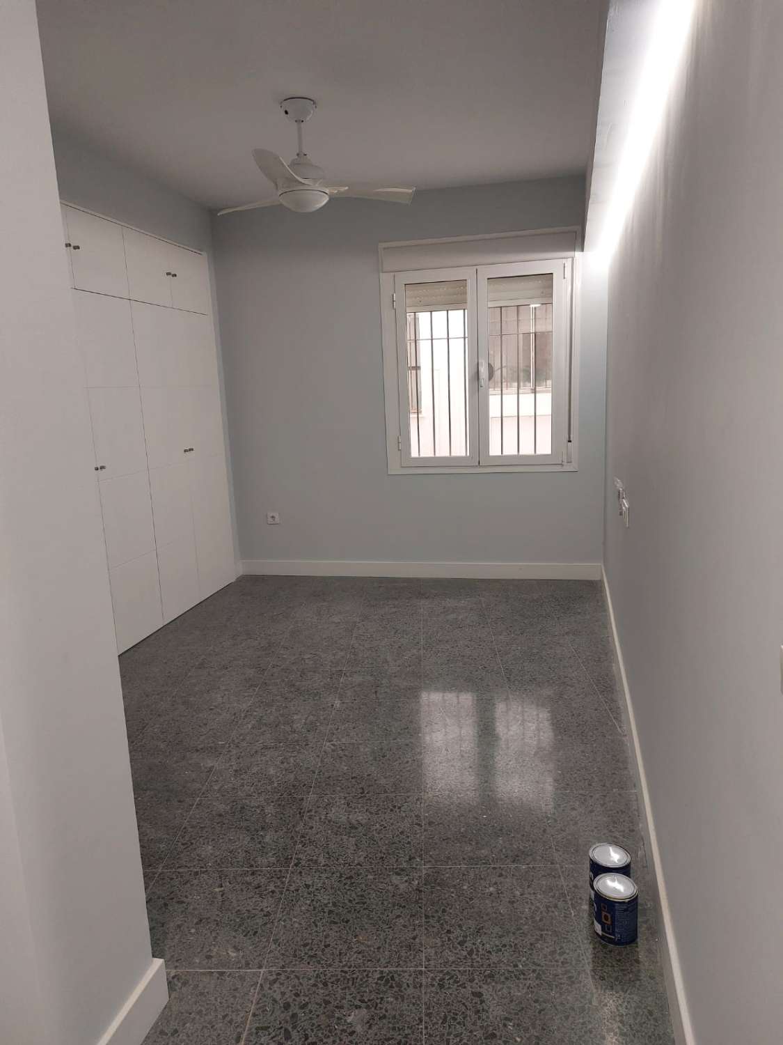 SEVILLA CENTRUM ZEER GROOT GERENOVEERD APPARTEMENT