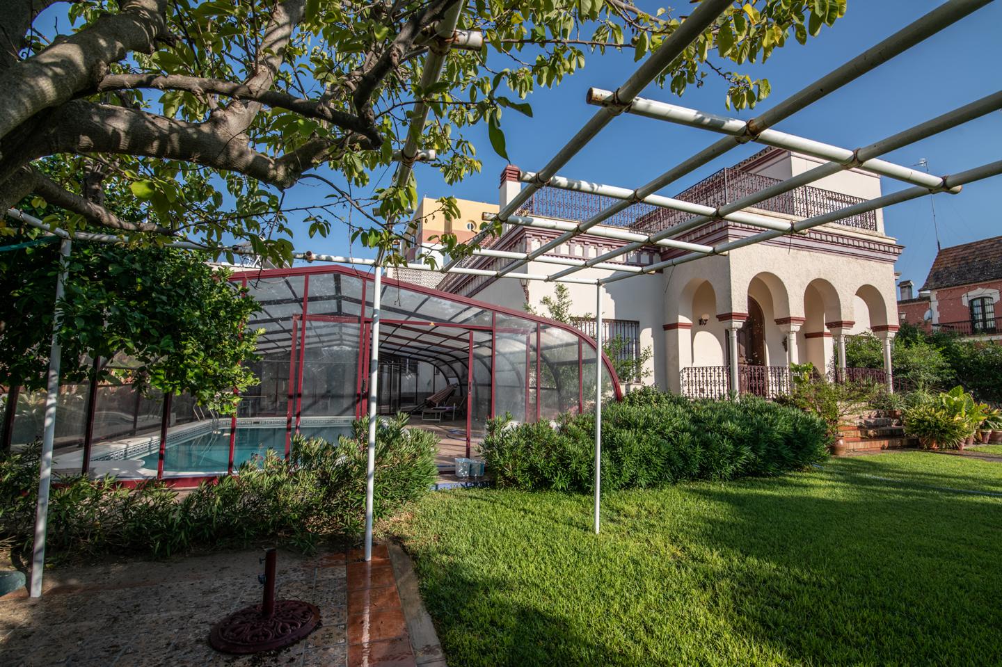 IN SANLUCAR DE BARRAMEDA - VILLA ZUM VERKAUF IN ZWEITER STRANDLINIE