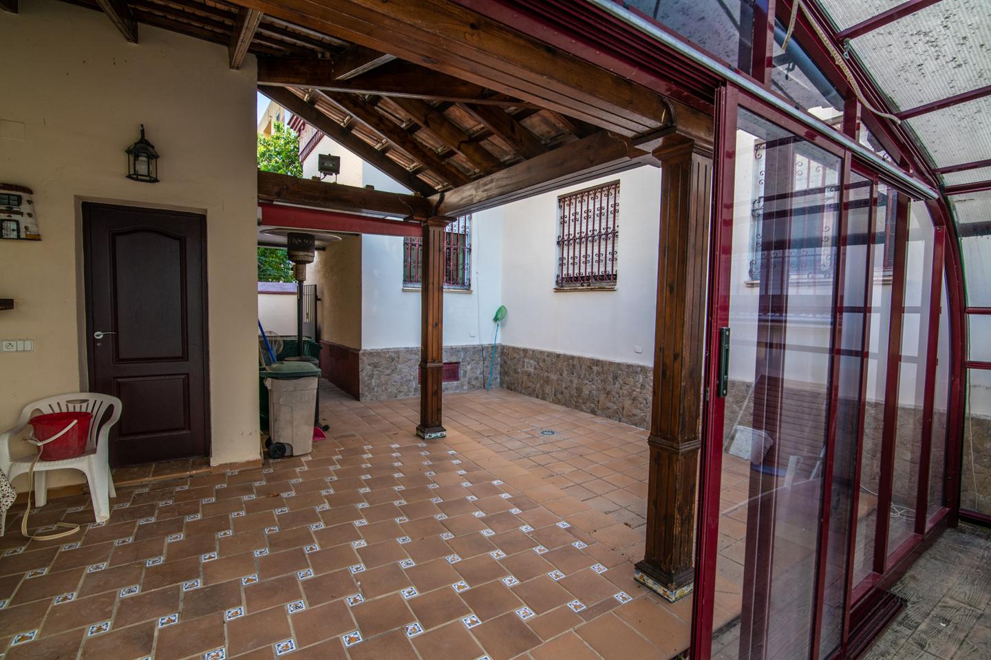 IN SANLUCAR DE BARRAMEDA - VILLA ZUM VERKAUF IN ZWEITER STRANDLINIE