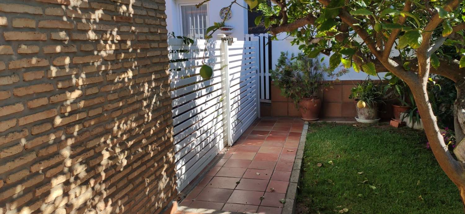 SANTA MARIA PORT - DETACHED CHALET FOR SALE