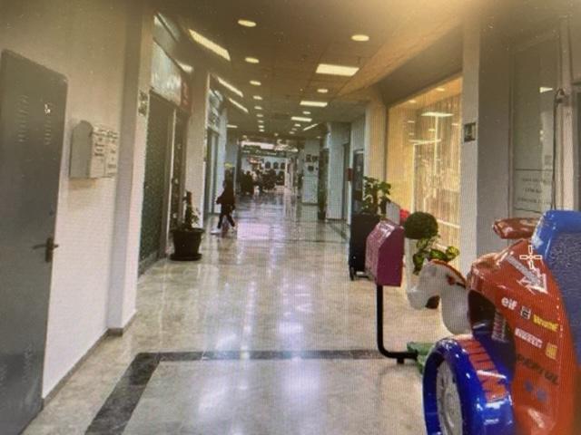 LOCAL FOR SALE IN ANCHA SHOPPING CENTER