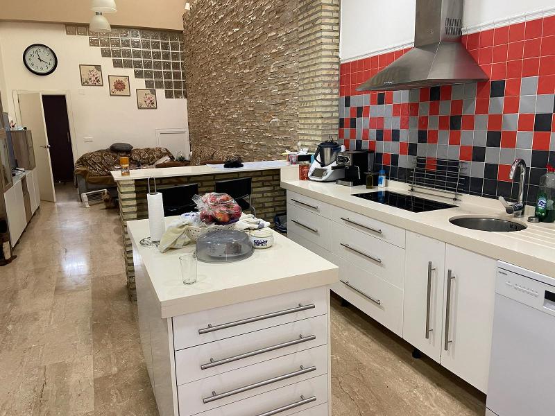 CASA EN VENTA CON GARAJE PRIVADO