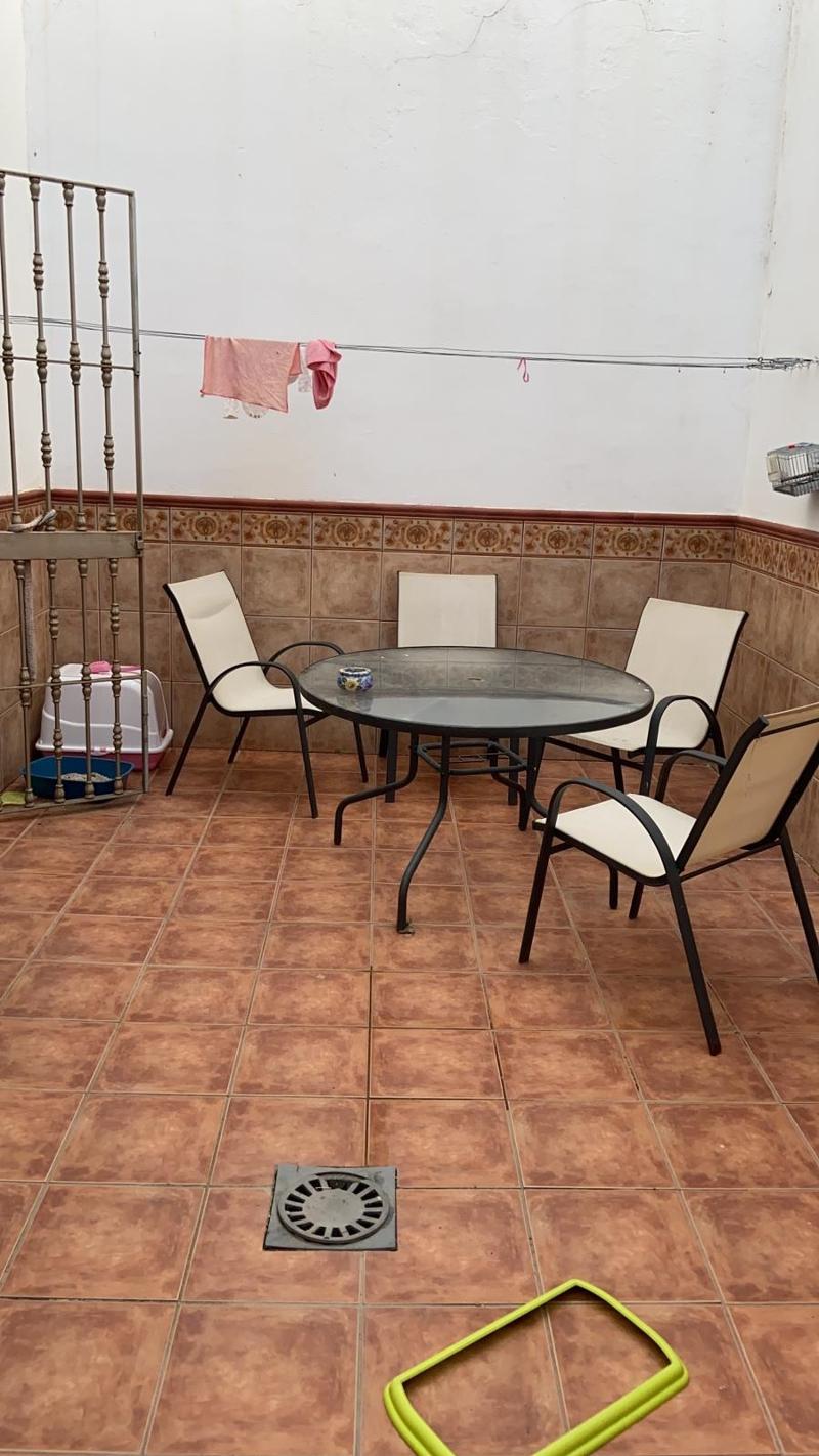 CASA EN VENTA CON GARAJE PRIVADO