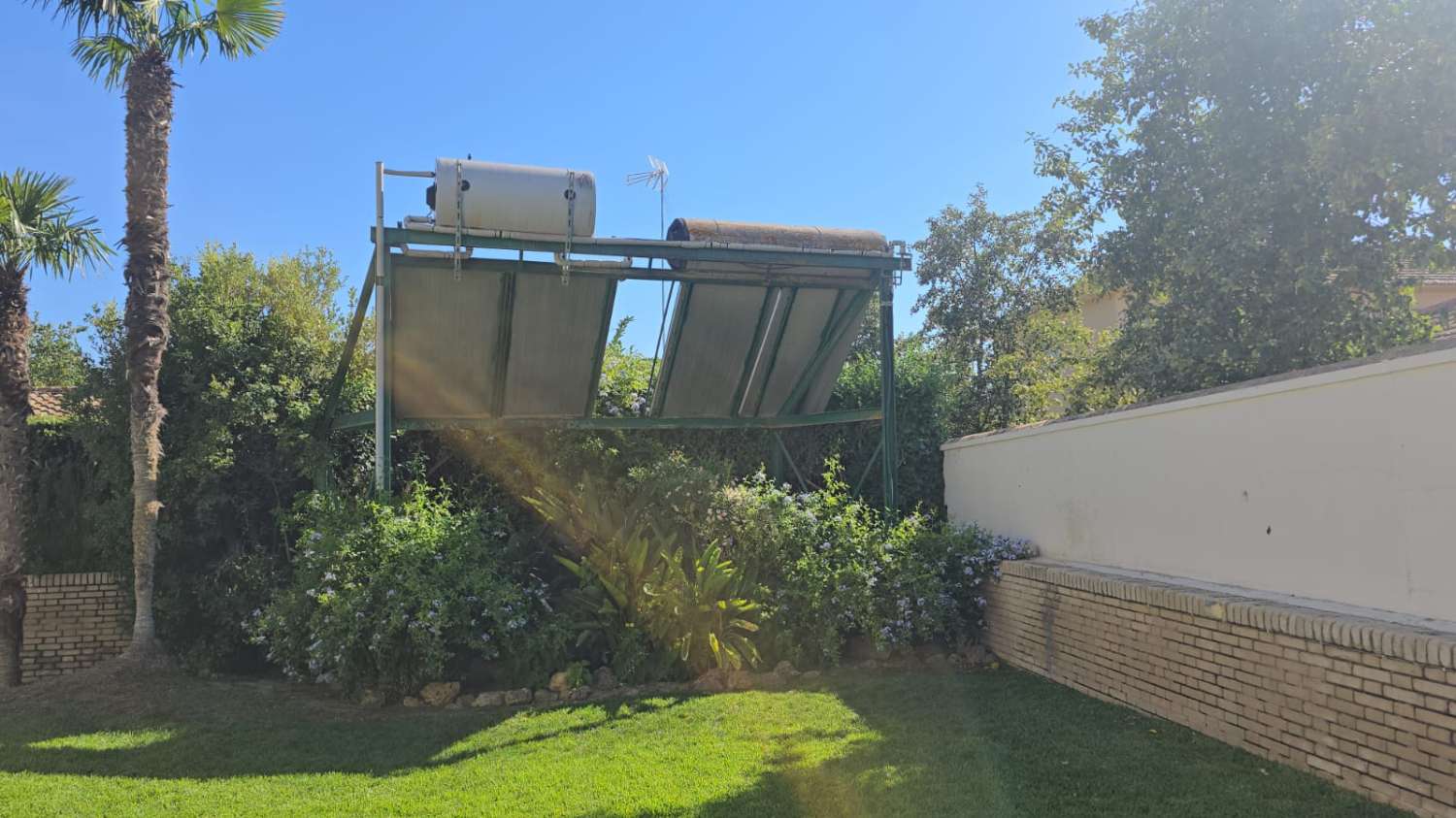 UNABHÄNGIGE VILLA ZUM VERKAUF IM GANZEN ZENTRUM VON JEREZ DE LA FRONTERA