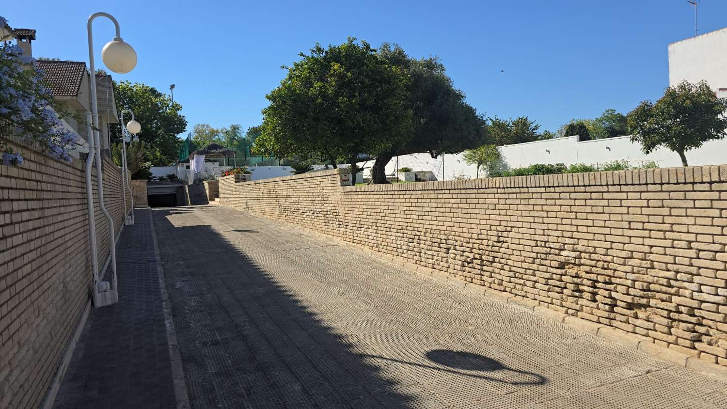 UNABHÄNGIGE VILLA ZUM VERKAUF IM GANZEN ZENTRUM VON JEREZ DE LA FRONTERA