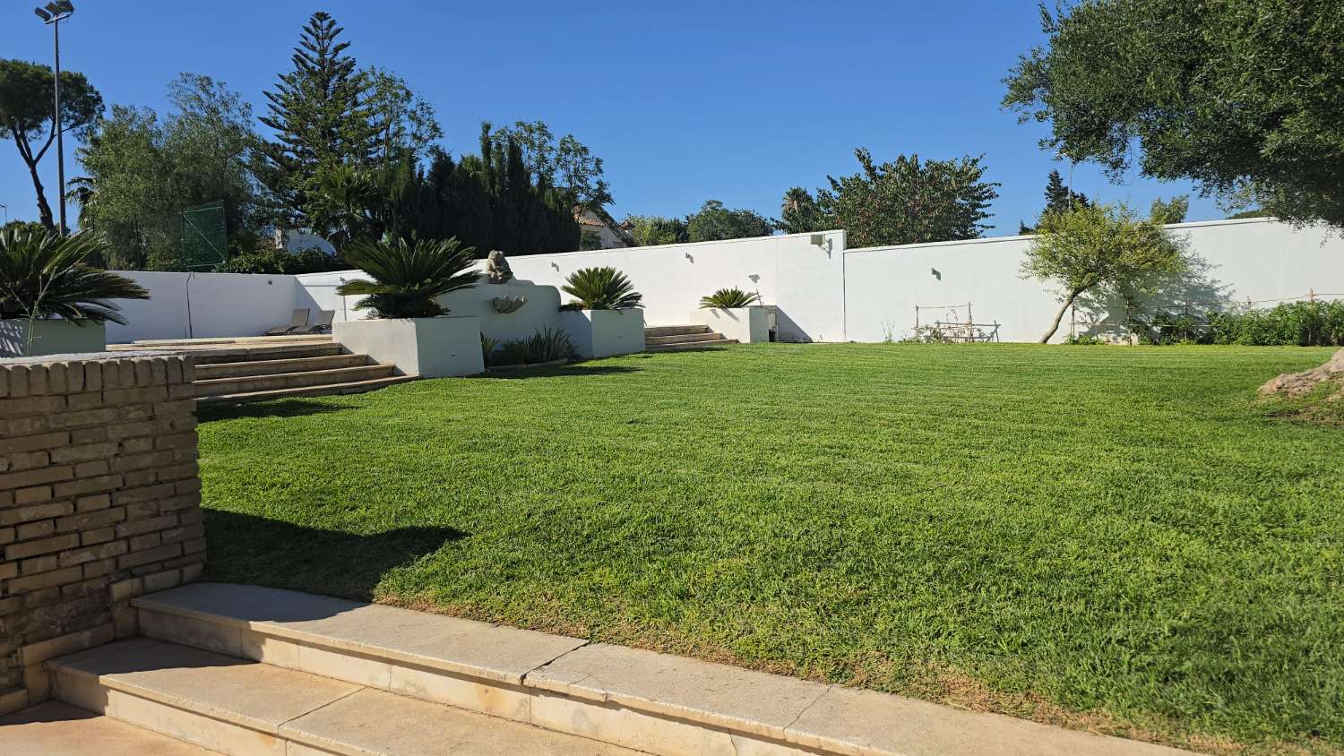 VILLA INDÉPENDANTE À VENDRE EN PLEIN CENTRE DE JEREZ DE LA FRONTERA