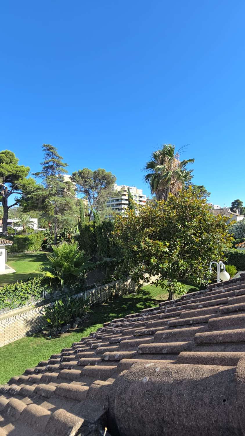 INDEPENDENT VILLA FOR SALE IN THE FULL CENTER OF JEREZ DE LA FRONTERA