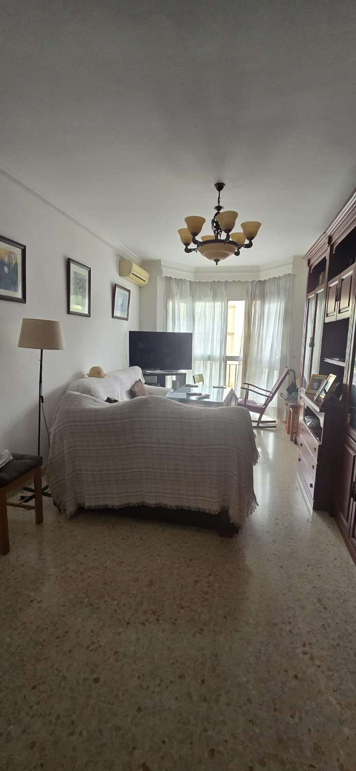 APARTMENT FOR SALE IN QUINTO CENTENARIO - SECOND FLOOR WITHOUT ELEVATOR