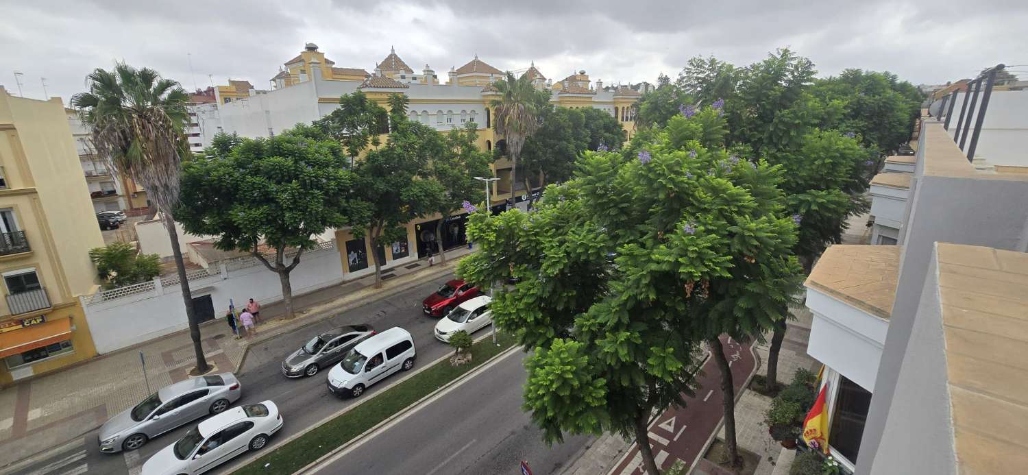 PISO EN VENTA EN QUINTO CENTENARIO .- SEGUNDA PLANTA SIN ASCENSOR