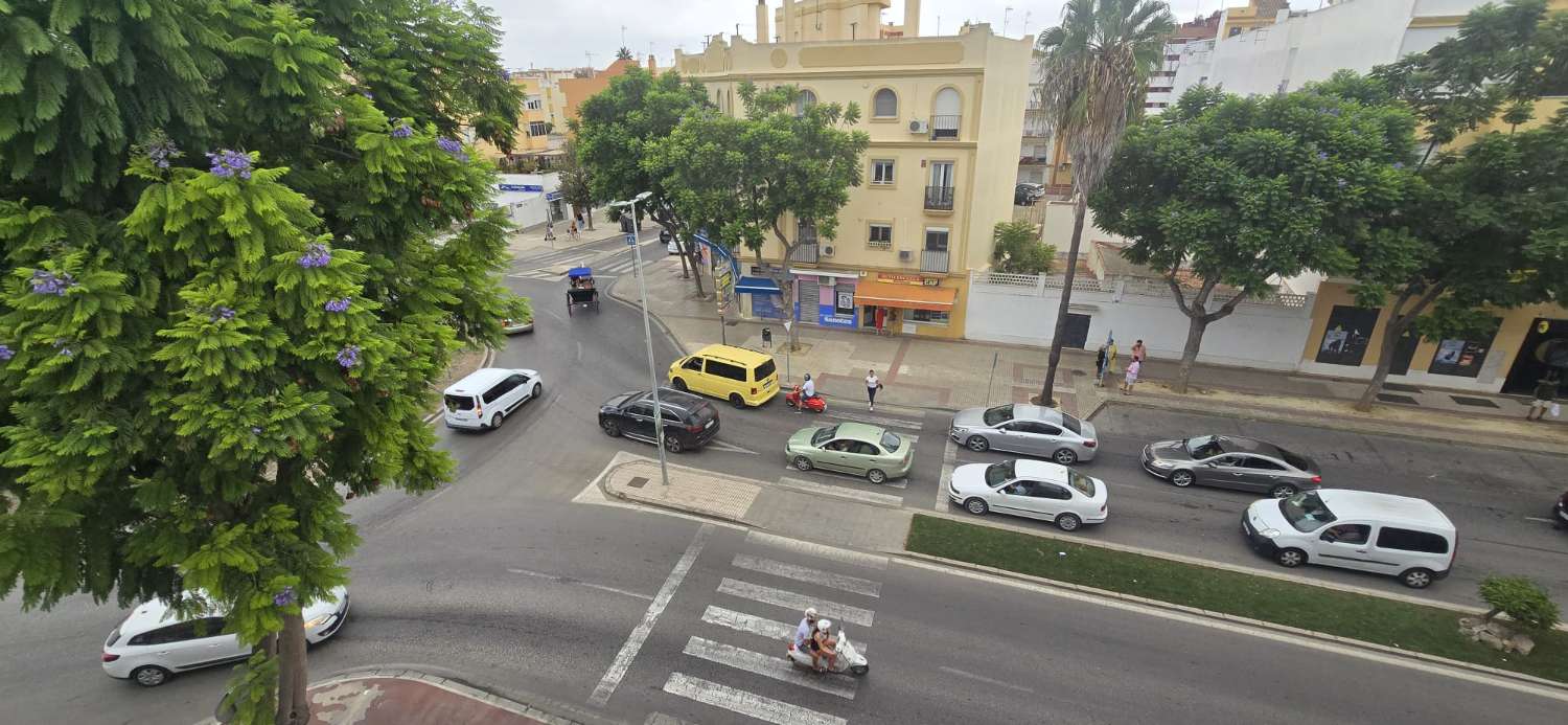 PISO EN VENTA EN QUINTO CENTENARIO .- SEGUNDA PLANTA SIN ASCENSOR