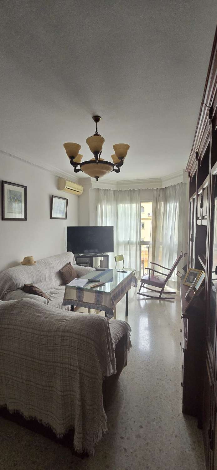 APARTMENT FOR SALE IN QUINTO CENTENARIO - SECOND FLOOR WITHOUT ELEVATOR