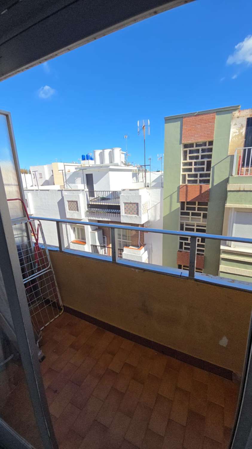 APPARTEMENT TE KOOP ALGECIRAS