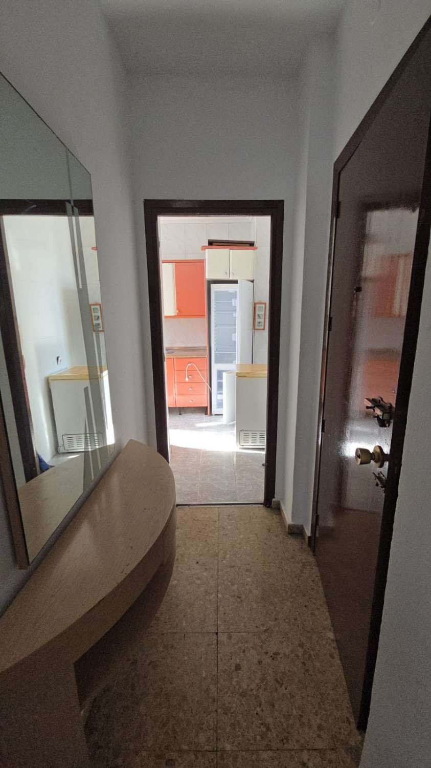 APPARTEMENT TE KOOP ALGECIRAS