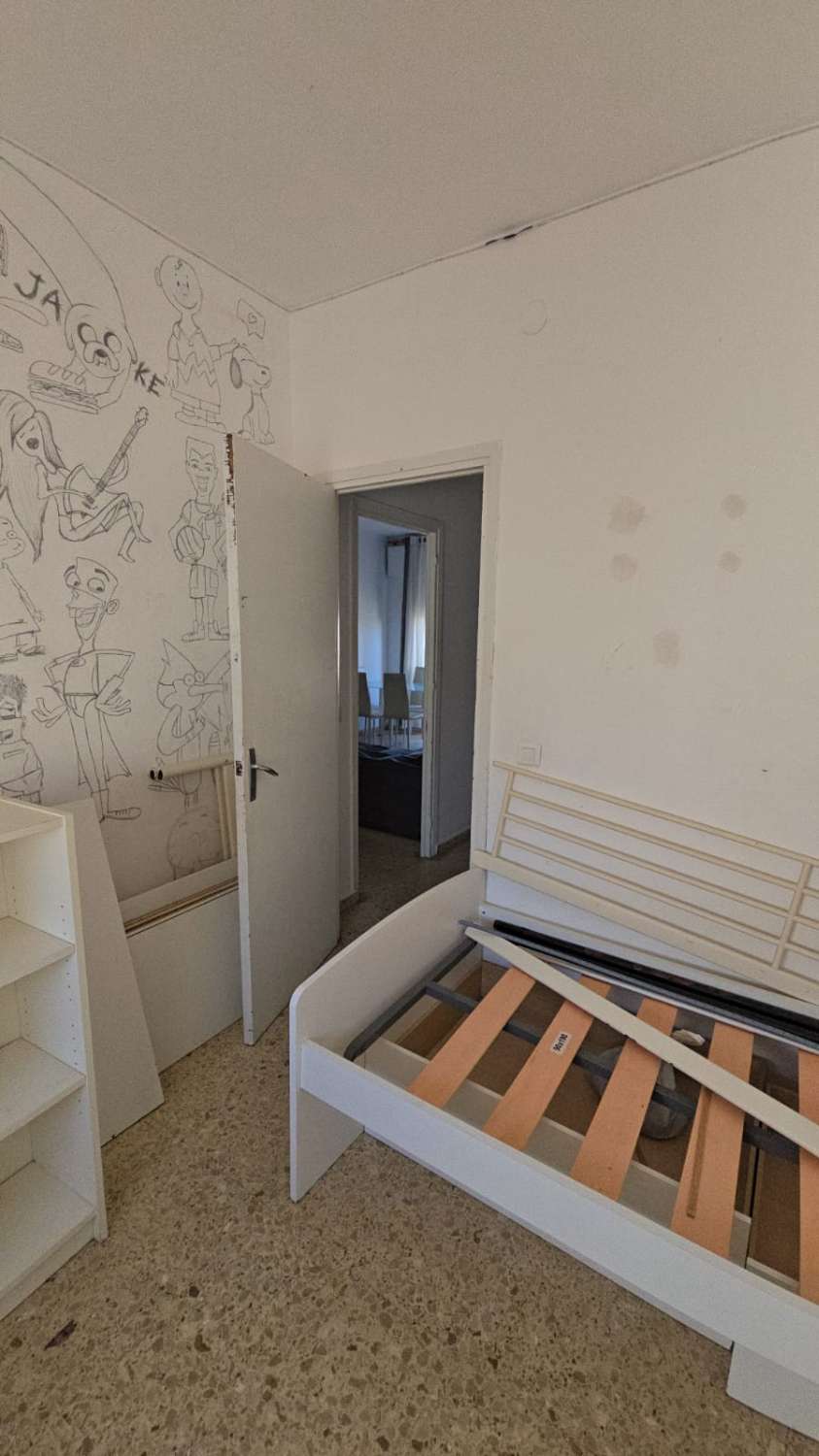 APPARTEMENT TE KOOP ALGECIRAS