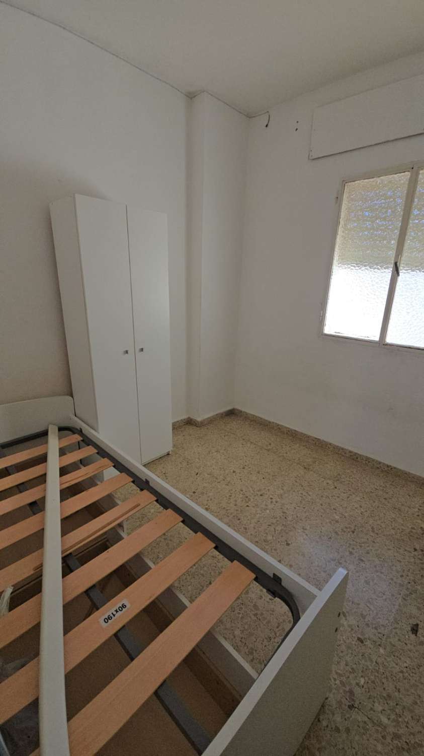 APPARTEMENT TE KOOP ALGECIRAS