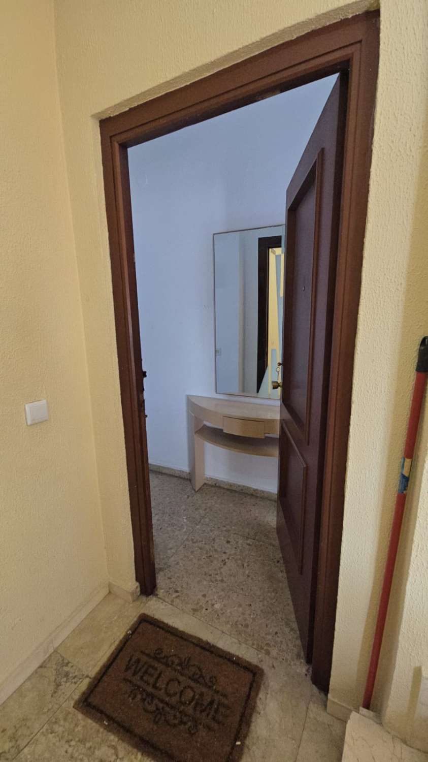 APPARTEMENT TE KOOP ALGECIRAS