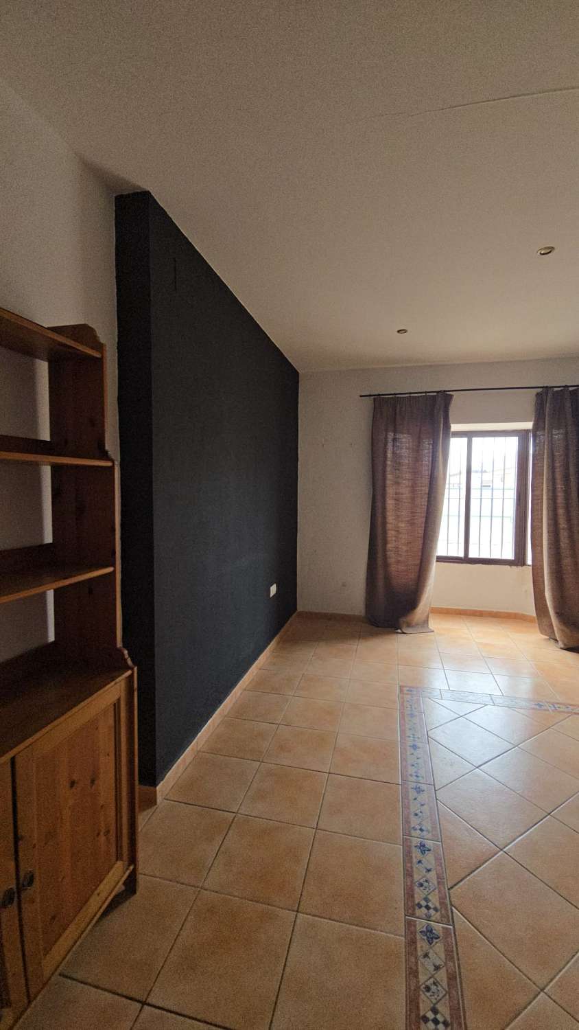 CASA EN VENTA PARCELA URBANA