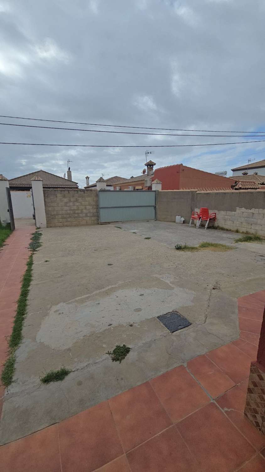 CASA EN VENTA PARCELA URBANA