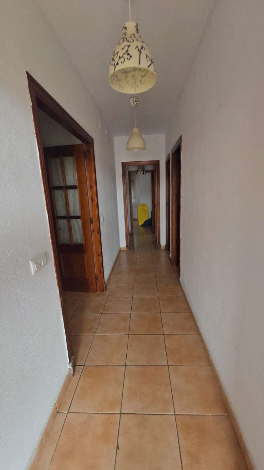 CASA EN VENTA PARCELA URBANA