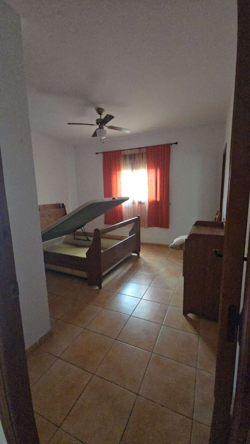 CASA EN VENTA PARCELA URBANA