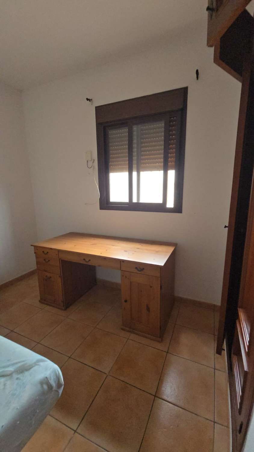 CASA EN VENTA PARCELA URBANA