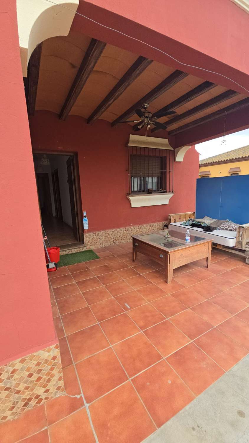 CASA EN VENTA PARCELA URBANA