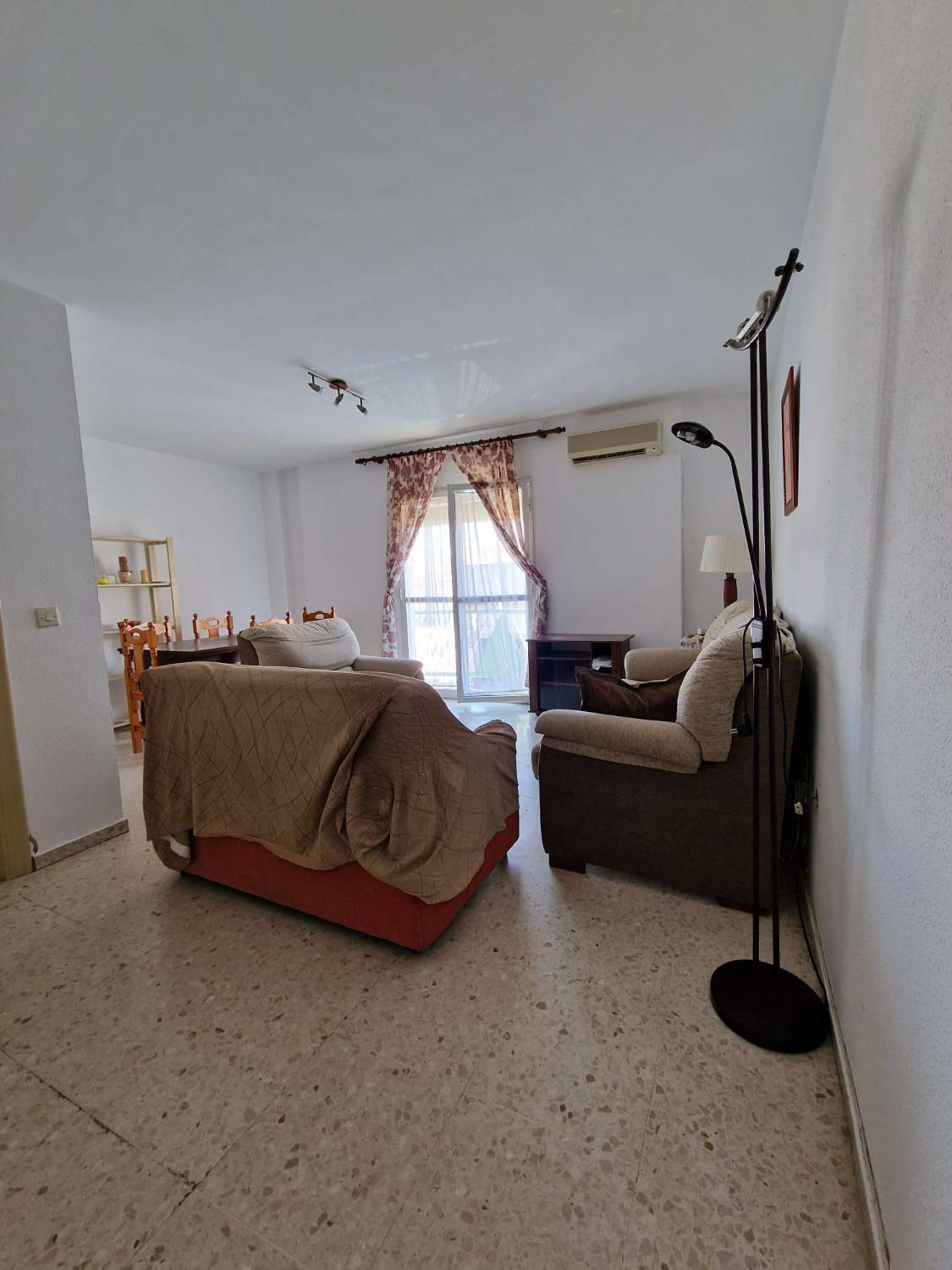 PISO EN VENTA ZONA DE CABO NOVAL